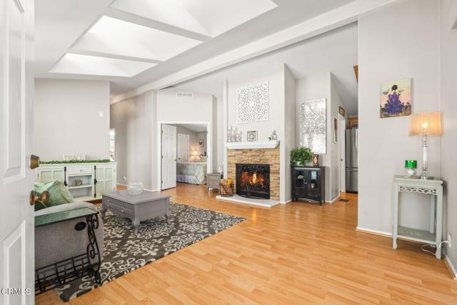 Detail Gallery Image 3 of 45 For 1215 Anchors Way #13,  Ventura,  CA 93001 - 3 Beds | 2 Baths