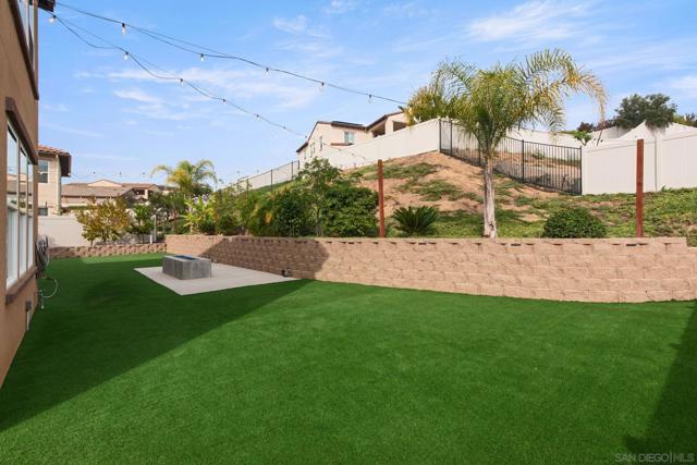 1176 Witherby Lane, Escondido CA: https://media.crmls.org/mediaz/cad4f452-755e-4366-916a-4f48e7d2dd91.jpg