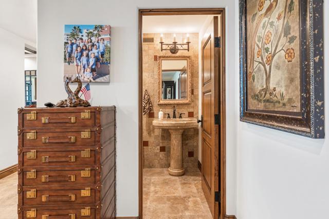 49006 Foxtail Lane, Palm Desert CA: https://media.crmls.org/mediaz/cad52a3d-7889-4898-832f-16939f239261.jpg