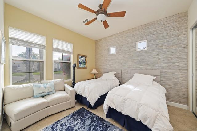 50 Toscana E Way, Rancho Mirage CA: https://media.crmls.org/mediaz/cad5a73f-2a0a-4a43-b32c-9578d65e07e7.jpg