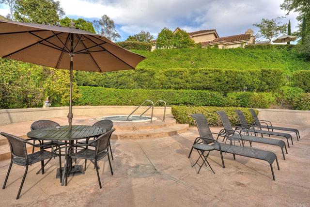 Detail Gallery Image 39 of 62 For 28766 Vista Valley Dr, Vista,  CA 92084 - 2 Beds | 2 Baths