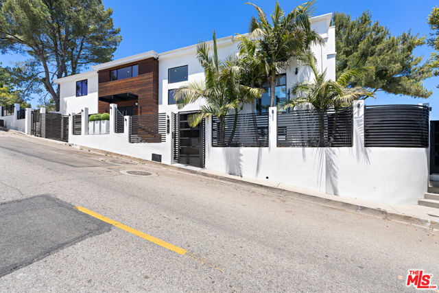 1962 Stradella Road, Los Angeles CA: https://media.crmls.org/mediaz/cad6286d-4718-4774-a51d-7b47467d4559.jpg