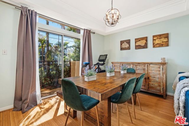 14819 MAGNOLIA Boulevard, 2 photo 3