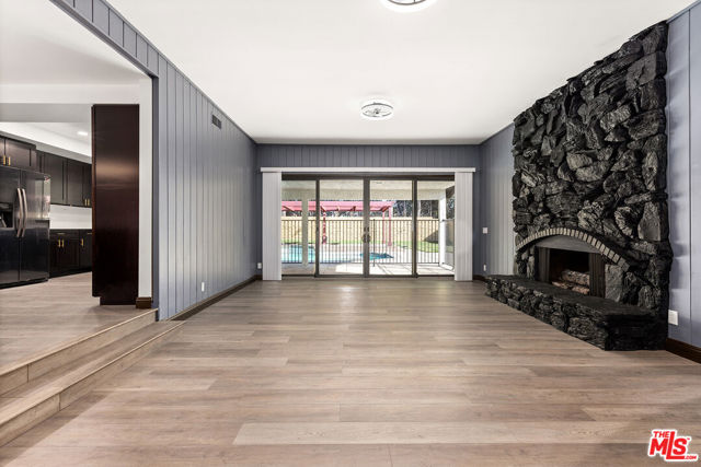 9724 Bothwell Road, Northridge CA: https://media.crmls.org/mediaz/cad7513c-ed15-44f4-a70f-41e03f97de6e.jpg