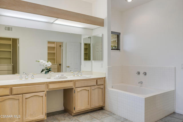 6930 Lafayette Street, Moorpark CA: https://media.crmls.org/mediaz/cad7545d-3214-48e6-9ed8-083931c40206.jpg