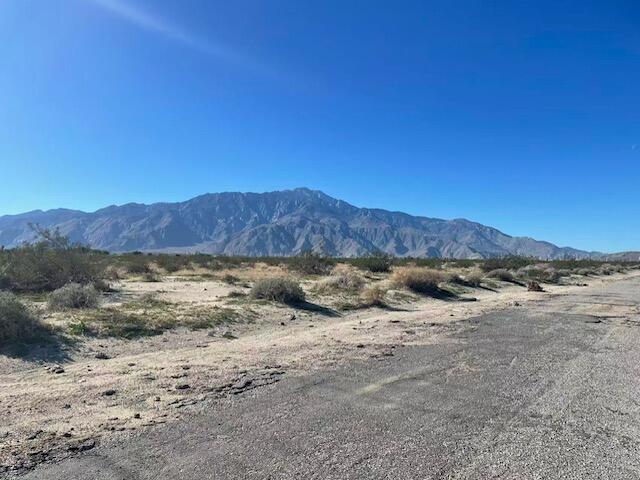 0 Arnold Ave Avenue, Desert Hot Springs CA: https://media.crmls.org/mediaz/cad7696c-2dc2-401d-a484-46176f4e7eaf.jpg