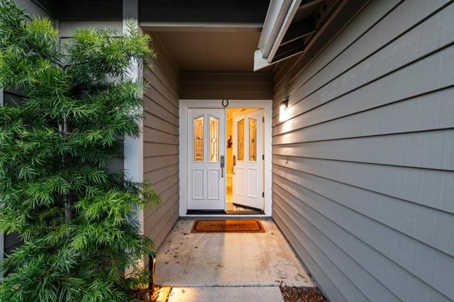 229 Marvilla Circle, Pacifica CA: https://media.crmls.org/mediaz/cad7e9a6-9dd1-49dd-b89a-bf1e66182081.jpg