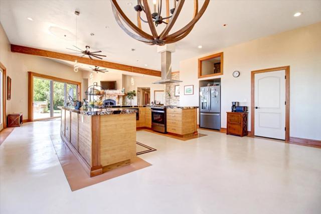 30005 Summit Road, Los Gatos CA: https://media.crmls.org/mediaz/cad813d0-7eb6-4b2a-b22d-ada24b74d4c1.jpg