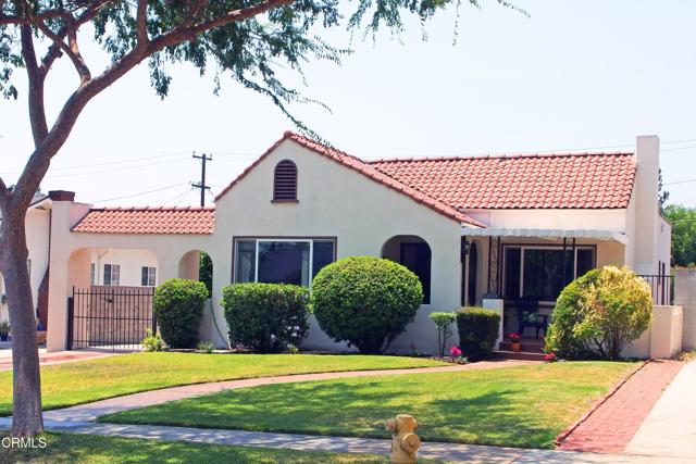 1255 N Dominion Avenue, Pasadena CA: https://media.crmls.org/mediaz/cad973be-4b89-46b1-b0c2-1ea0a7885ea6.jpg