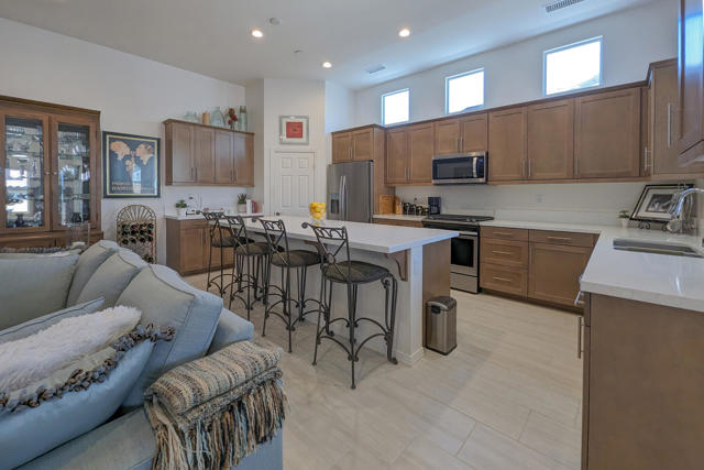 Image 9 of 21 For 78882 Adesso Way