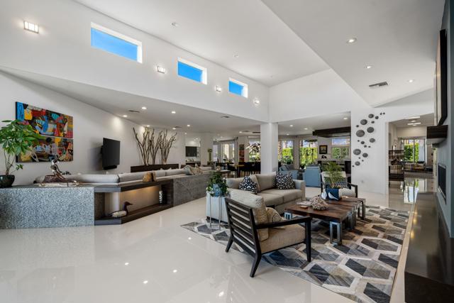 14 Stephen Terrace, Rancho Mirage CA: https://media.crmls.org/mediaz/cad9f004-708c-4b46-96b5-9efa96deff92.jpg