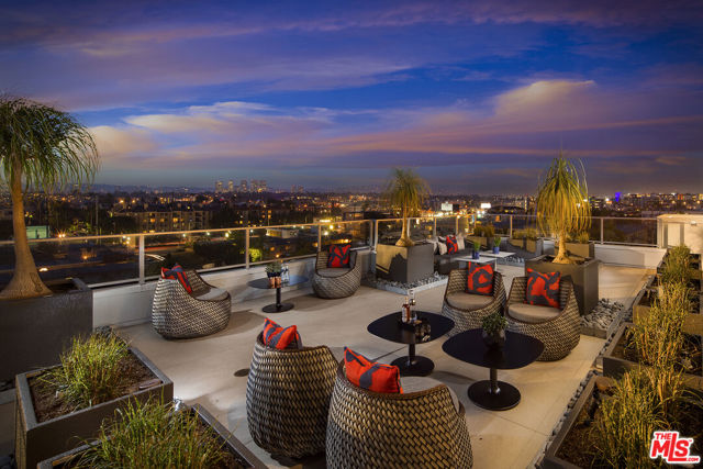 10601 Washington Boulevard, Culver City CA: https://media.crmls.org/mediaz/cada2502-46f4-4b3f-b9c2-a565e4bd4cb9.jpg