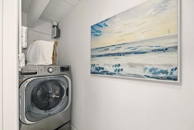 747 De Soto Drive, Palo Alto CA: https://media.crmls.org/mediaz/cada3907-7af9-4179-a2b4-7e5ca02fbfe6.jpg