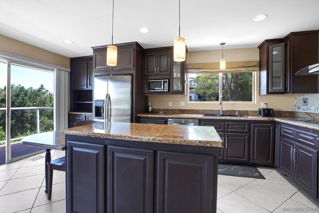Escondido - photo 11