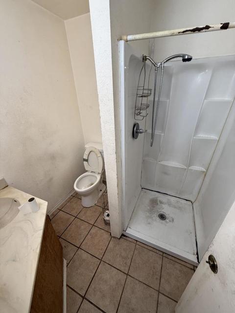 1125 Garden Street, East Palo Alto CA: https://media.crmls.org/mediaz/cadbf448-eef1-4c23-87cb-3bc6e143f3e5.jpg