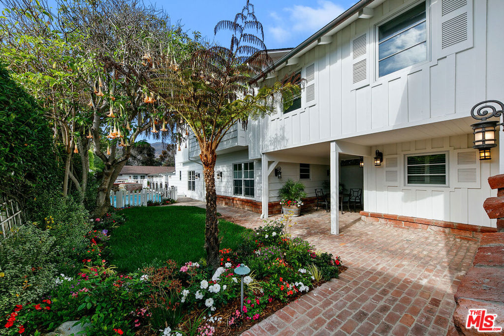 MLS #26862523 image #2