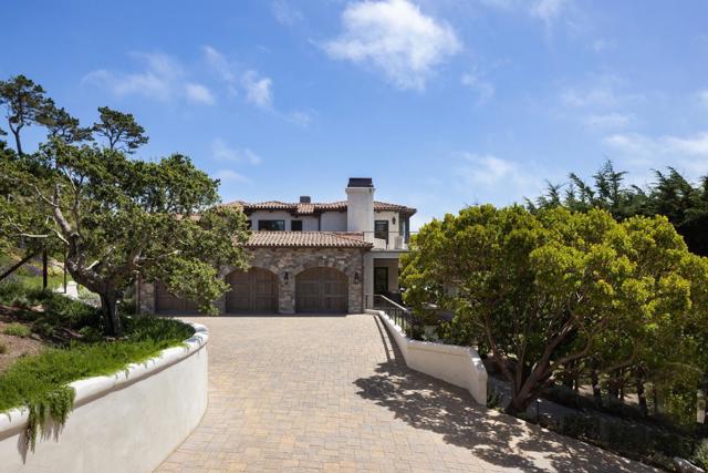 3187 17 Mile Drive, Pebble Beach CA: https://media.crmls.org/mediaz/cadc2977-a068-4e71-ab45-7196dd82fddc.jpg
