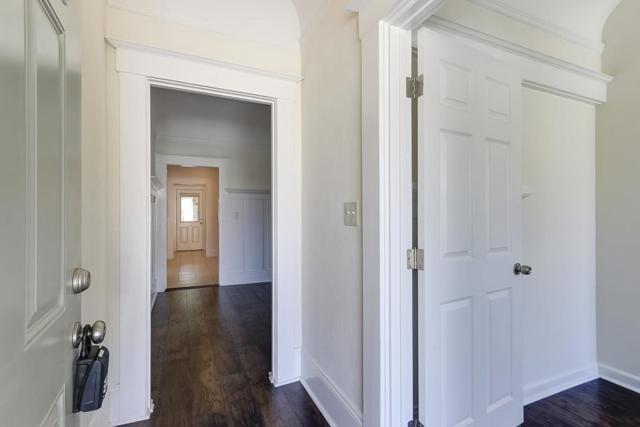 19 S Delaware Street, San Mateo CA: https://media.crmls.org/mediaz/cadcd322-f0a1-41fa-a007-ab4d81a46a53.jpg
