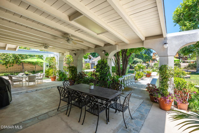 17627 Vincennes Street, Northridge CA: https://media.crmls.org/mediaz/cade0076-39af-4a5e-992a-6f5bab90d31f.jpg