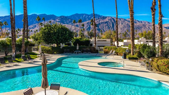 1484 Versailles Drive, Palm Springs, CA 92264