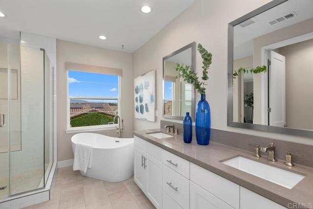 13403 Hudson Ln, San Diego CA: https://media.crmls.org/mediaz/cadebd7f-d4c6-447f-82ce-5bb3e9ca5631.jpg