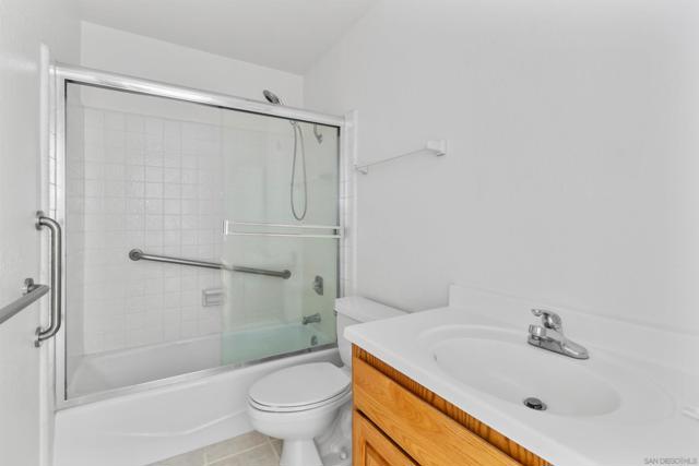 7214 Manzanita, Carlsbad CA: https://media.crmls.org/mediaz/cadee3cb-2968-4a43-ae74-3ceb65663025.jpg