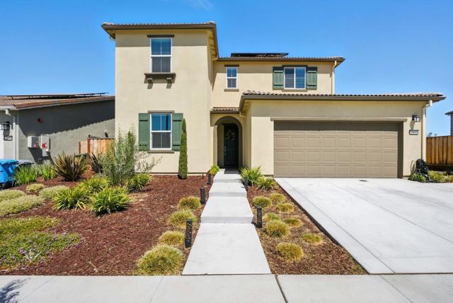 1900 Lotus Court, Hollister CA: https://media.crmls.org/mediaz/cadf287e-668c-42c9-bf40-5391c8e470b9.jpg