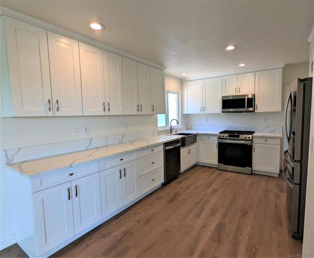 9347 Kahlua Way, Spring Valley CA: https://media.crmls.org/mediaz/cadfbb63-bebc-4192-9954-2c28de3297e0.jpg