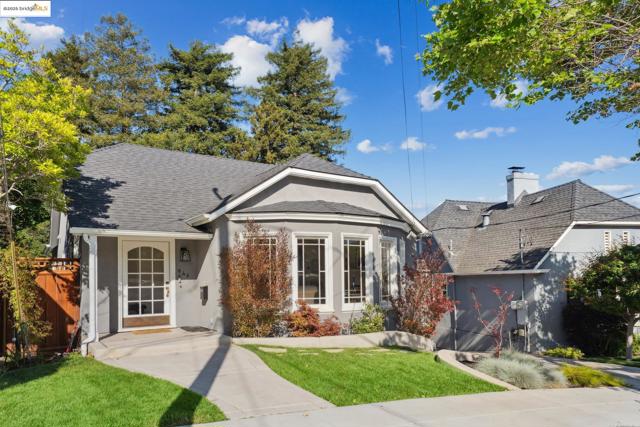 946 Alma Pl, Oakland CA: https://media.crmls.org/mediaz/cae0c6ec-f841-466f-af61-bd382660d1b5.jpg