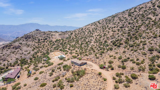 1794 Rebel Road, Acton CA: https://media.crmls.org/mediaz/cae16e37-257b-4a0e-bb9a-2e0055494af4.jpg