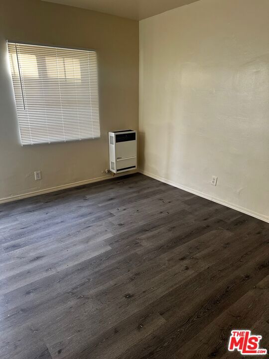 3711 S Western Avenue, Los Angeles CA: https://media.crmls.org/mediaz/cae21ae5-fb95-4716-872b-6220f15c1c8a.jpg