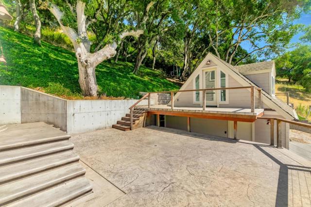 411 Hecker Pass Road, Watsonville CA: https://media.crmls.org/mediaz/cae2f28b-d1f1-47a7-9bf2-192125be82a8.jpg