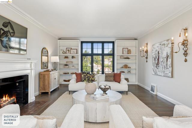 Image 7 of 60 For 906 Paramount Rd