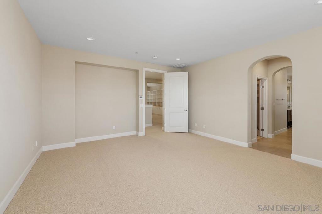 6376 Quail Run - photo 16