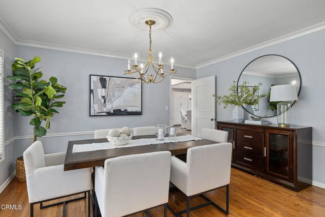 1915 Canyon Close Road, Pasadena CA: https://media.crmls.org/mediaz/cae49fab-659b-4f3c-866b-5546a4478725.jpg