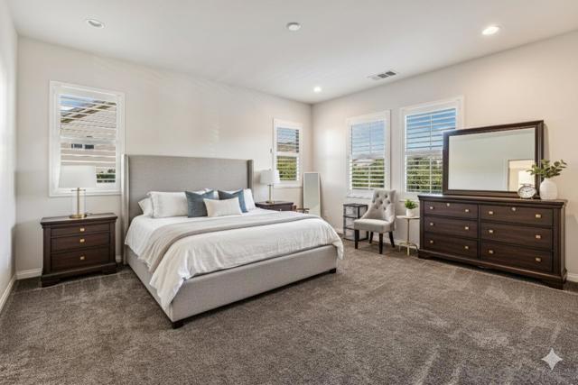 2769 Overlook Point Dr, Escondido CA: https://media.crmls.org/mediaz/cae515a8-ecd9-4c8d-ba69-f3ebbc3d65a9.jpg