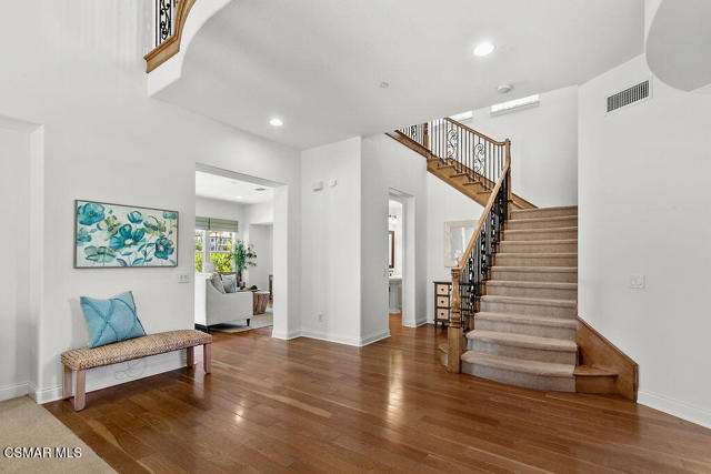 4014 Caribbean Street, Oxnard CA: https://media.crmls.org/mediaz/cae56760-64ee-4ffc-952a-9fc0802b12cd.jpg