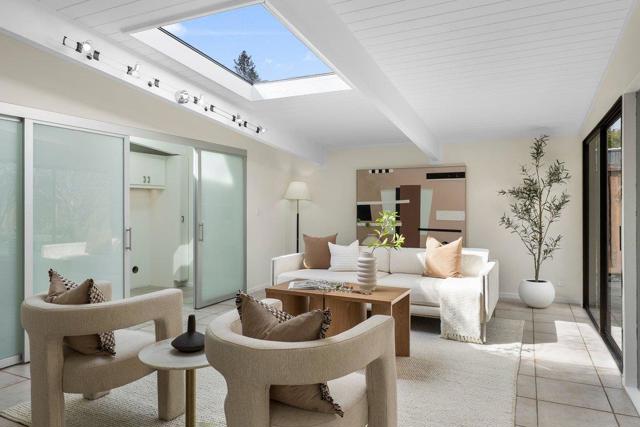 Image 25 of 73 For 829 Talisman Drive