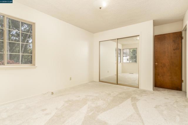 6180 HILLSIDE DRIVE, El Sobrante CA: https://media.crmls.org/mediaz/cae621d4-96f4-4b23-b477-10bdd27e36ec.jpg