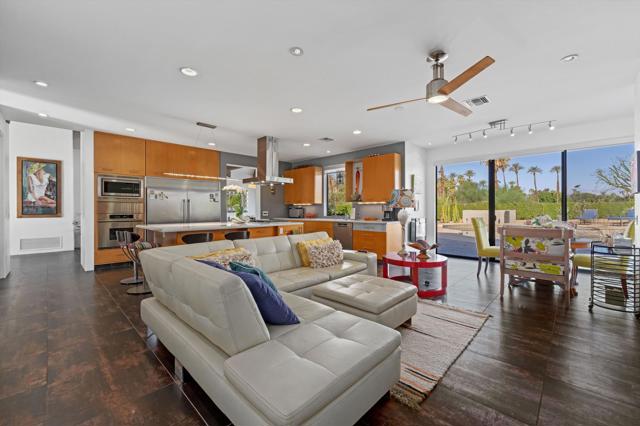 10 Clancy Lane S, Rancho Mirage, CA 92270