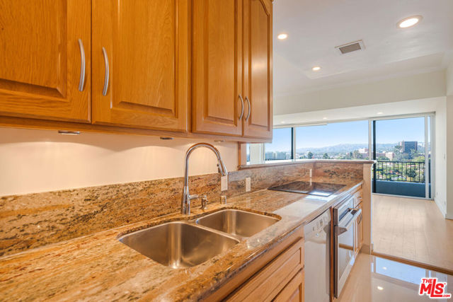 10501 Wilshire Boulevard, Los Angeles CA: https://media.crmls.org/mediaz/cae6a1d1-b46b-4e4d-a87e-11f34c479d39.jpg