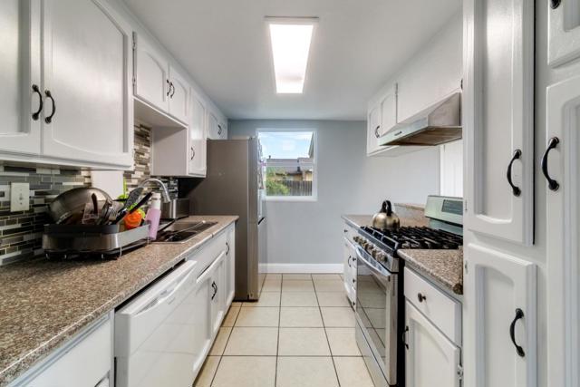 13183 Enid Drive, Waterford CA: https://media.crmls.org/mediaz/cae6ded6-aa41-493f-9a5b-6c28355a880e.jpg