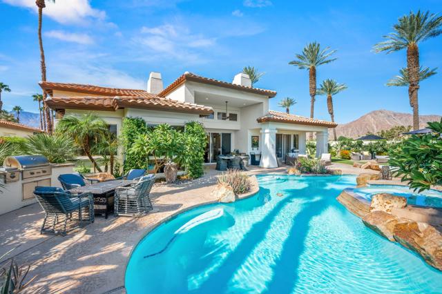 79005 Via San Clara, La Quinta CA: https://media.crmls.org/mediaz/cae7030a-6b9e-4edc-ad31-3310b4e4b640.jpg