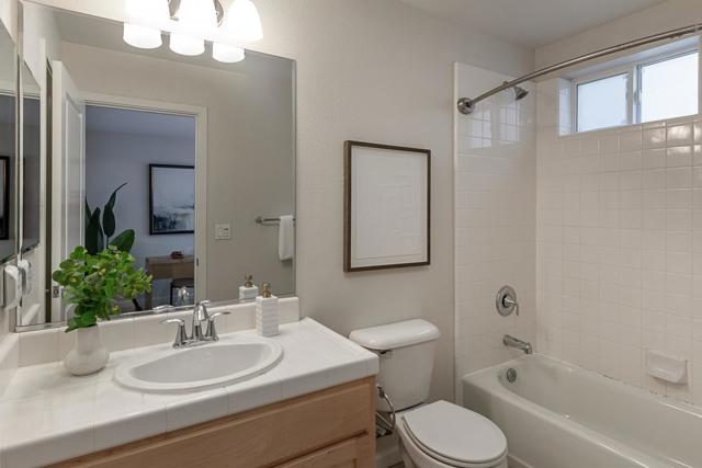 185 Hamwood Terrace, Mountain View CA: https://media.crmls.org/mediaz/cae74f76-8d86-4116-9a27-aa8c8c7eaf3e.jpg