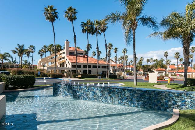 2205 Vina Del Mar, Oxnard CA: https://media.crmls.org/mediaz/cae7d4f0-0334-445f-a6c1-a7482bf99ca5.jpg