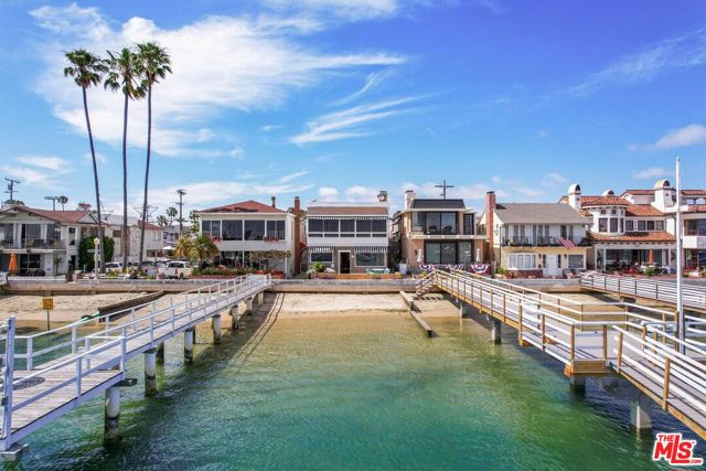 1402 Bay Front, Newport Beach, California 92662, 4 Bedrooms Bedrooms, ,4 BathroomsBathrooms,Single Family Residence,For Sale,Bay Front,24404241