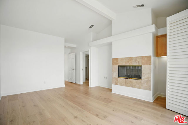 6440 Lunita Road, Malibu CA: https://media.crmls.org/mediaz/cae84ca0-caa9-47c8-bcaa-f7378cbacc77.jpg