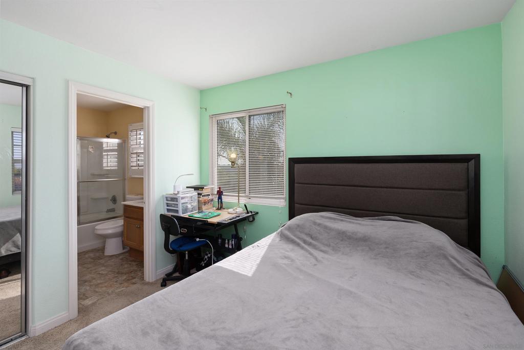 MLS #250042858SD image #37