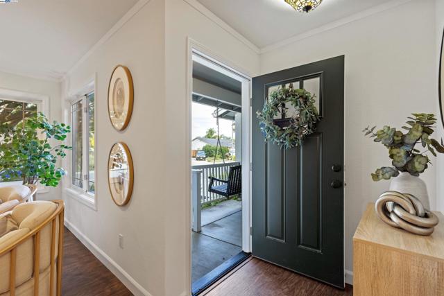 5285 Felicia Ave, Livermore CA: https://media.crmls.org/mediaz/cae917b9-1b74-4cdd-9031-3434d68fbc49.jpg