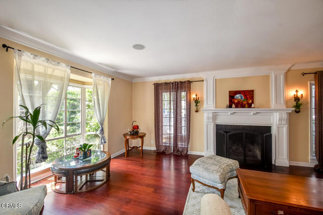 Detail Gallery Image 4 of 55 For 1908 Warwick Rd, San Marino,  CA 91108 - 4 Beds | 3 Baths
